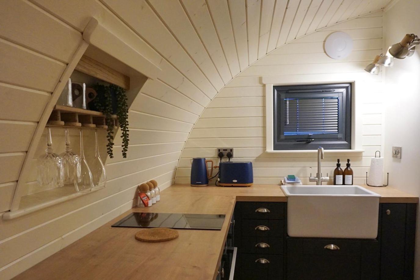 Вілла Eastridge Glamping Шрусбері Екстер'єр фото